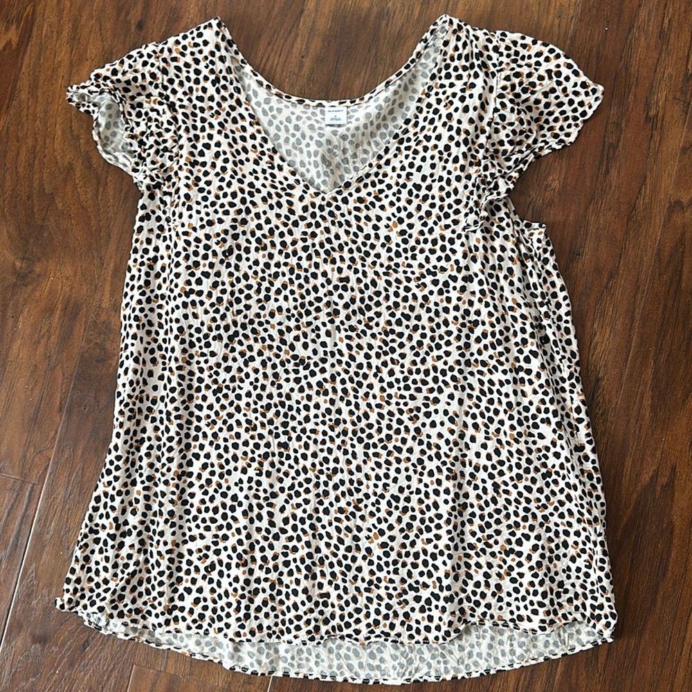Old navy blouse. Size small
